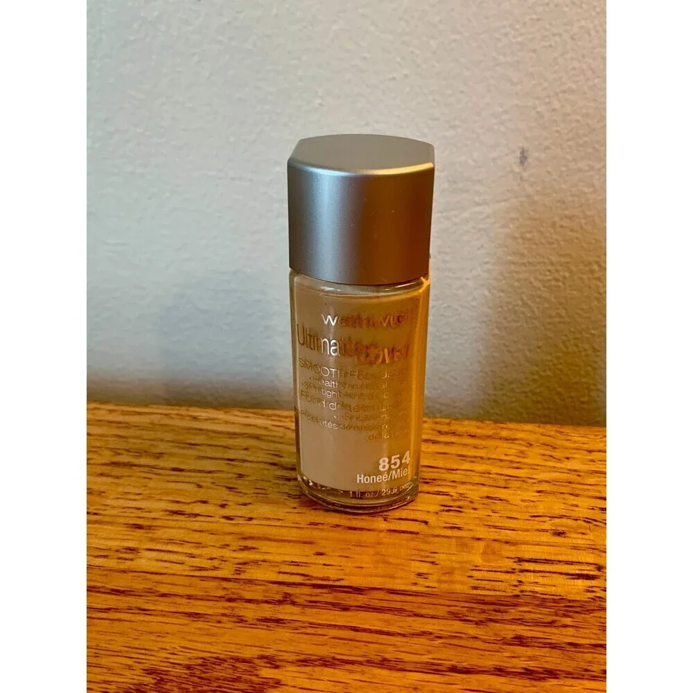 Wet’n Wild Ultimate Cover Smooth Foundation  Discontinued, RARE #854 HONEE